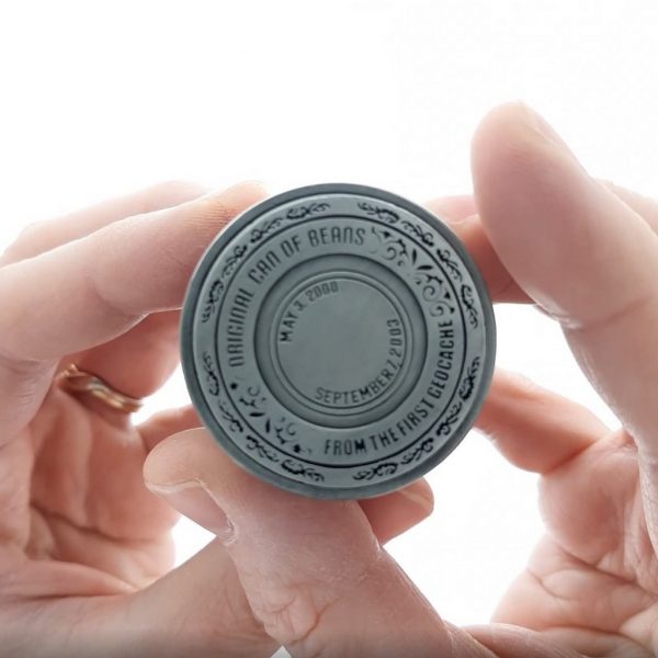 Original Can of Bean Geocoin - Gold colour - Image 4