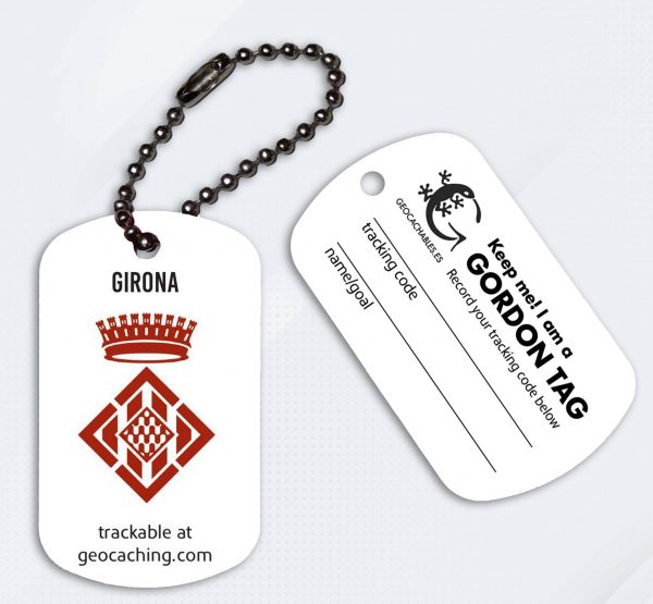 Geocachables Trackable Travel Tag-Girona white